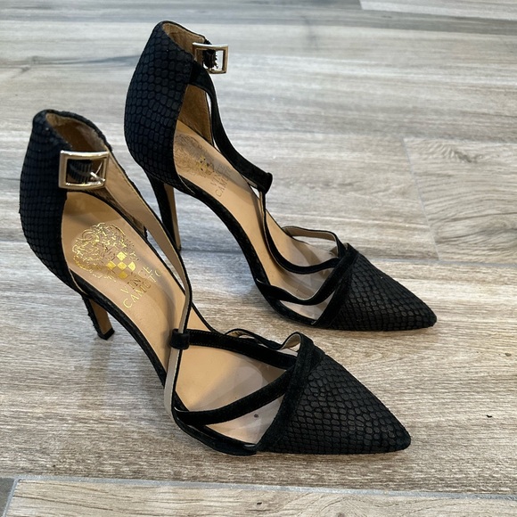 Vince Camuto Black Textured Heels - Picture 1 of 2